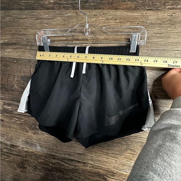 Nike Black Performance Athletic Shorts Small - Picture 8 of 11